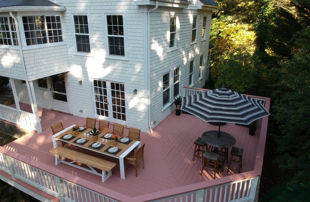 Charming 4-bedroom country house with WiFi and AC in Falmouth