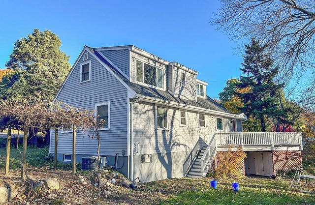 Charming 4-bedroom entire house in Lexington