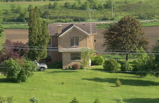 Charming 4-bedroom farmhouse with a view in marvelous Cambria