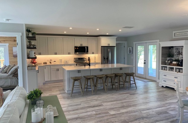 Charming -4 bedroom farmhouse on beautiful 40 acres
