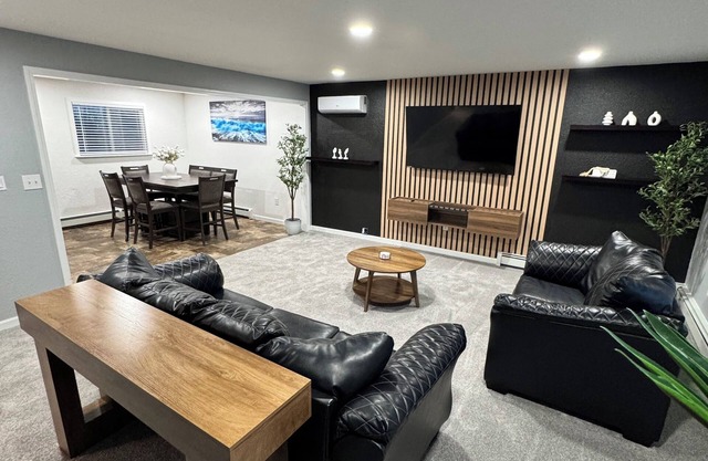 Charming 4-bedroom house with AC, WiFi in Wolf Point