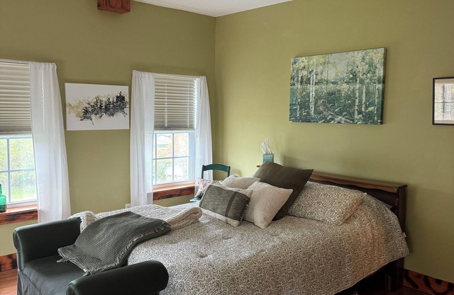 Charming 4-bedroom house with WiFi and AC in brilliant Hammond