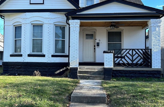 Charming 4-bedroom house with AC and WiFi in delightful Dayton