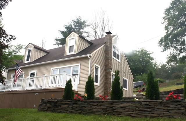 Charming 4-bedroom house with WiFi and AC in fantastic Hawley