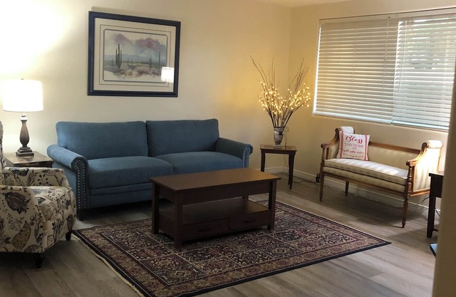Charming 4-bedroom house with WiFi, AC in pleasant Sierra Vista