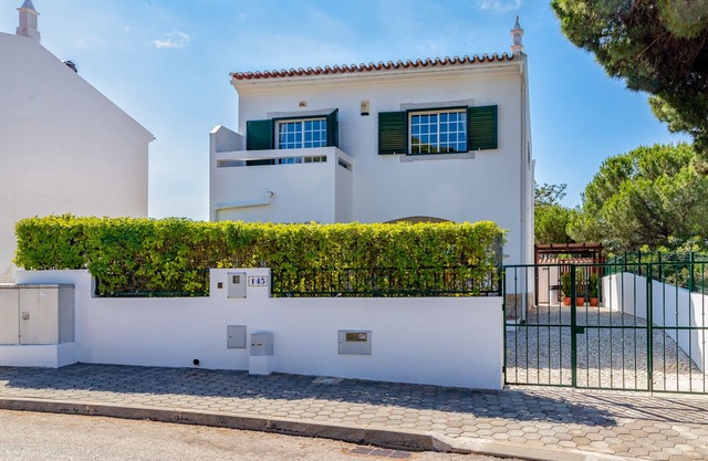 Charmante Villa mit Privater Pool 500 Meter Strand entfernt - 13136 / AL