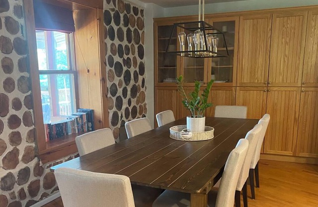 Charming 4 Season Log Lake House w/ Hot Tub located in the Whitewater Region