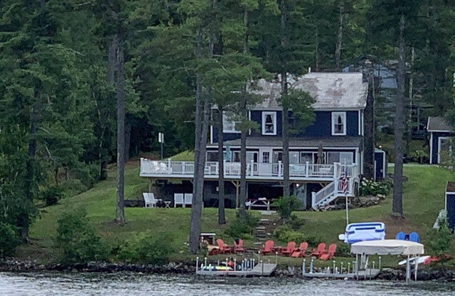 Charmantes 4-Jahreszeiten-Haus am See