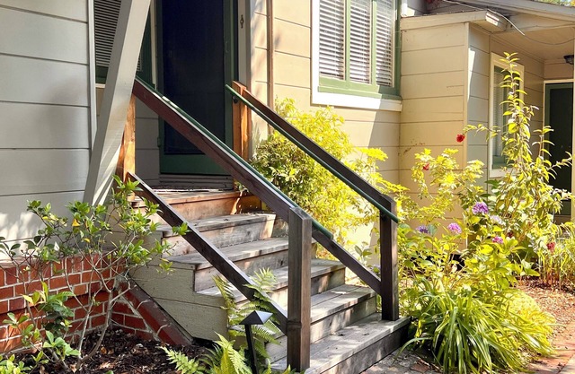 Garden Bungalow Apt on the Island of Alameda