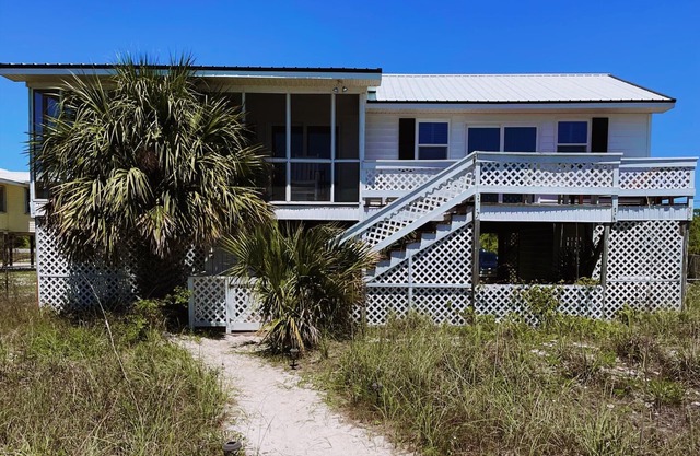 * Unbeschädigt durch Hurricane * Charmantes Alligator Point "Old Florida" Beach Cottage