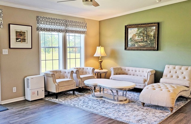 Charming and peaceful country home on 5 acres. Welcome to paradise!
