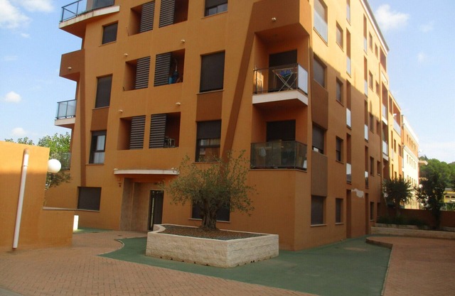 NEUE WOHNUNG COQUET