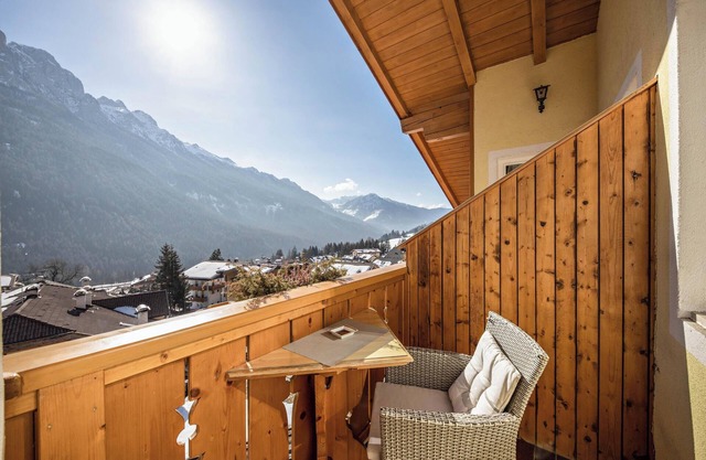 Charmante Ferienwohnung "Majon d'Aisciuda Sella" mit Blick auf die Berge