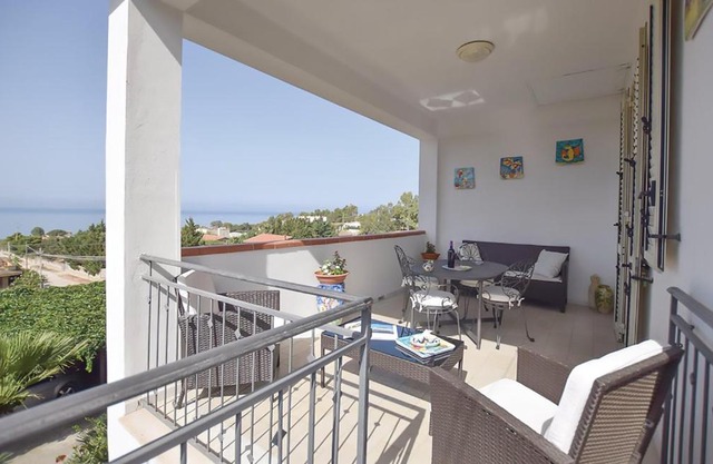 Charming Apartment in Sciacca with Sea View