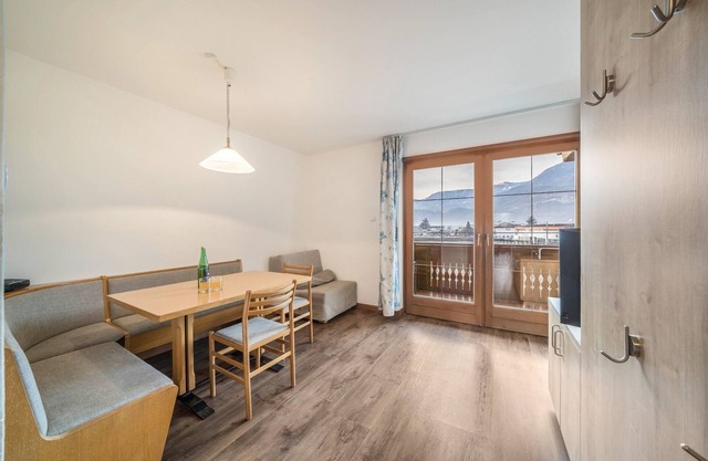 Charmante Ferienwohnung " Kammerhof Traube" mit Bergblick, WLAN, Balkon & Garten