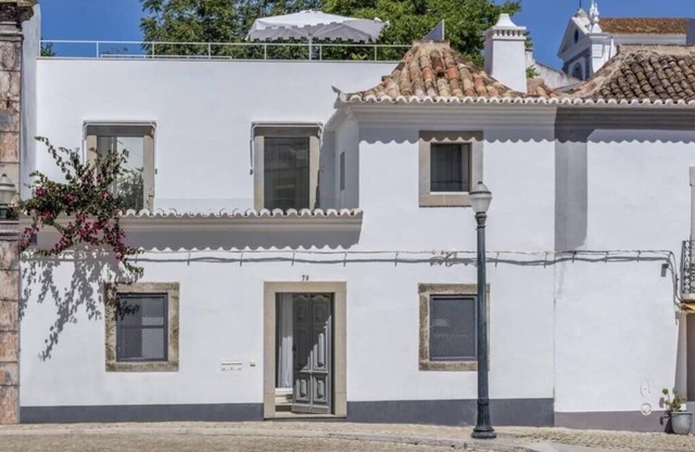Charming architect-designed house in the heart of Tavira
