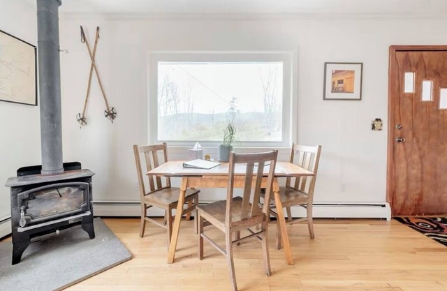 Charming Ashland Cottage on 5+ acres—minutes to Windham Mountain