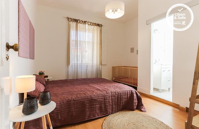Charming Avenida by Homing