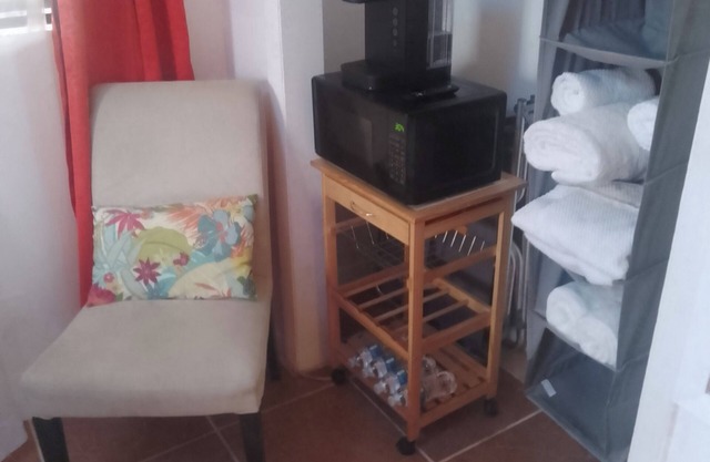 Charming B&B with WiFi and AC in Enchanting Freeport
