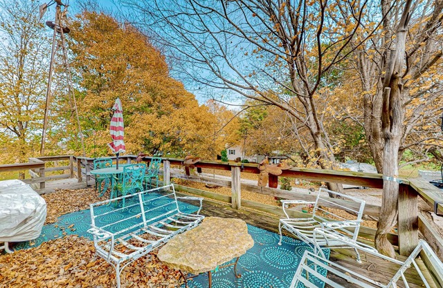 Charming barn-turned-home with hot tub & W/D - quiet location & dog-friendly