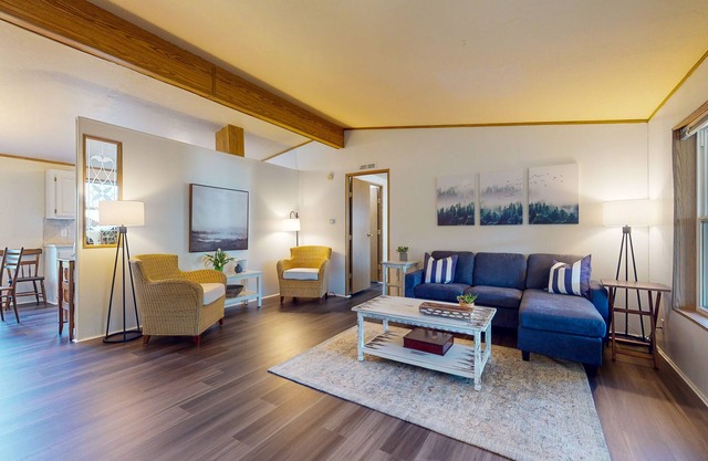 Charming Bay Front Privacy.