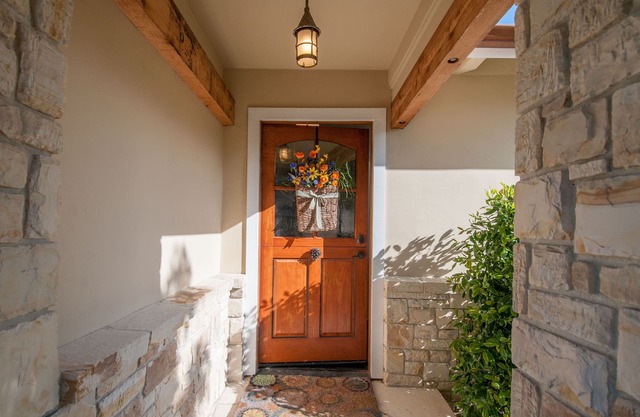 Charmantes Strandhaus am Carmel Point! Komplett renoviert; zu Fuß zum Strand und in die Stadt