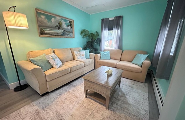 Charming Beach House by the Bay with direct walking path to beach.