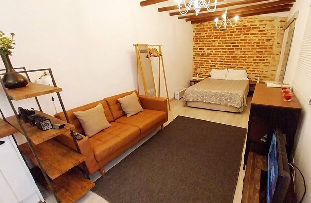 Lissabon: Charmantes Studio in einem traditionellen Innenhof in Belém