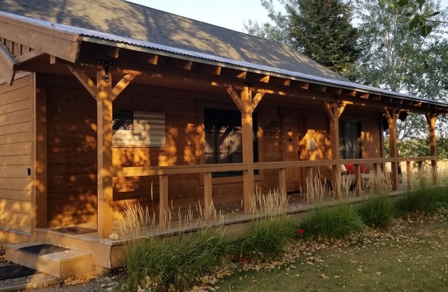 Charming Cabin Guest House mit Aussicht