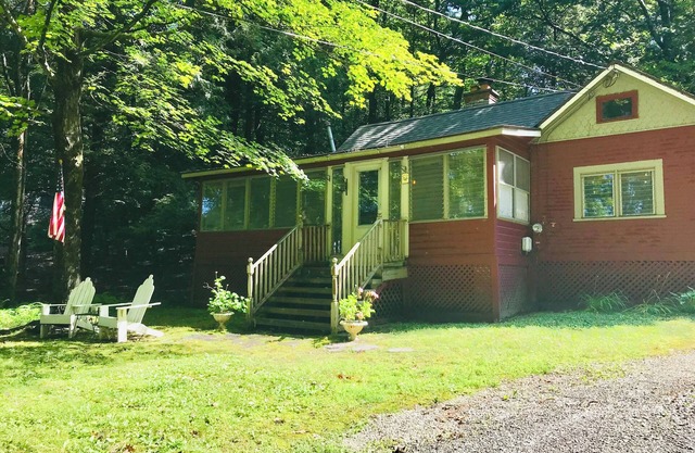 Charming Cabin Lake Rights, privates Dock 3 Schlafzimmer, 2 Bäder