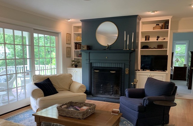 Charming Cape on the Mad River in Warren Village and minutes from Sugarbush