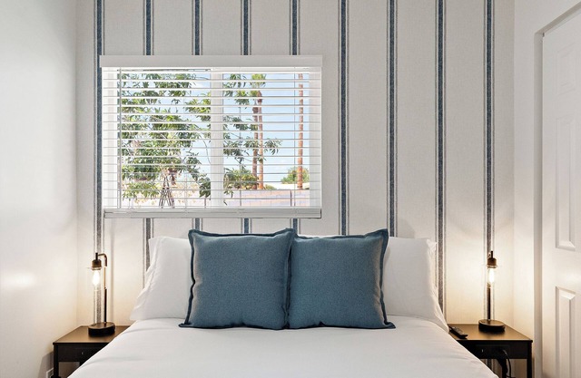 Charming Casita: Cozy & Central!