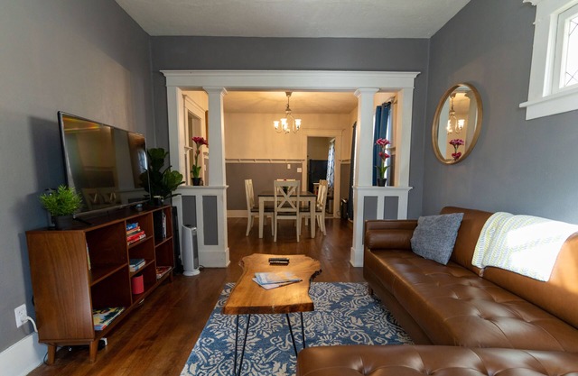 Charming Central Tacoma Home Located Near 6th Ave