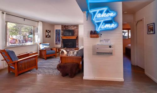 Charming Cherokee Cabin - Secluded Stay for 6 Just 10 Minutes to Tahoe