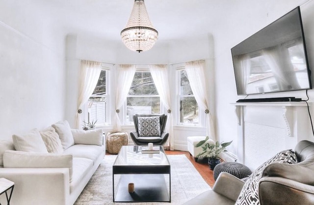 Charming & chic 2bd Condo in GREAT QUIET LOCATION