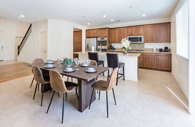 Charming Chino Retreat – Modern Comfort Awaits at Winona Street Hideaway #41049