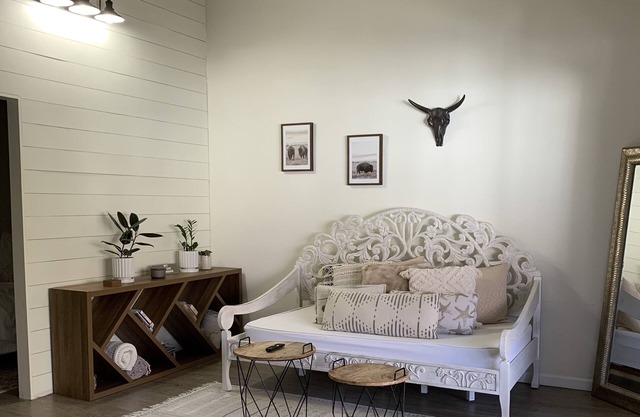 Charming Condo in the Heart of Westlake Village