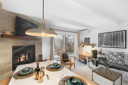 Charming Condo With Views Of Mont-tremblant