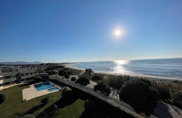 Charming condominium with pool and sea view - Ocean View Apartment