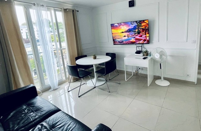 ✨ Charming, cosy and bright apartment 800 m from RER An in Boissy-Saint-Léger ✨