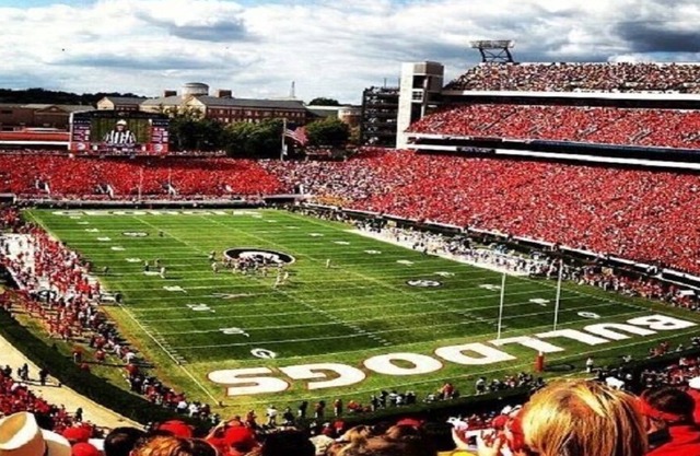 "Charming Cottage"-3TV's -2min to University of Georgia and Piedmont Hospital!!