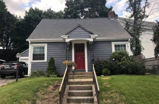 Charming Cottage in Pawtuxet Village