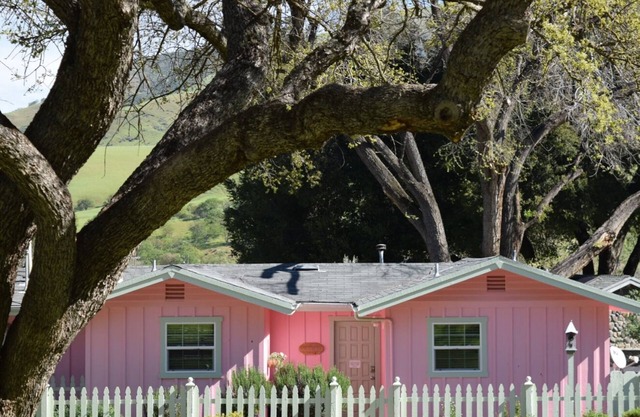 Charmantes Cottage auf einer 1.000 Hektar großen Ranch - nur 16 km von Pinnacles entfernt