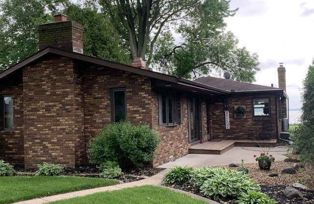 Welcome EAA-Charming cottage on Lake Winnebago