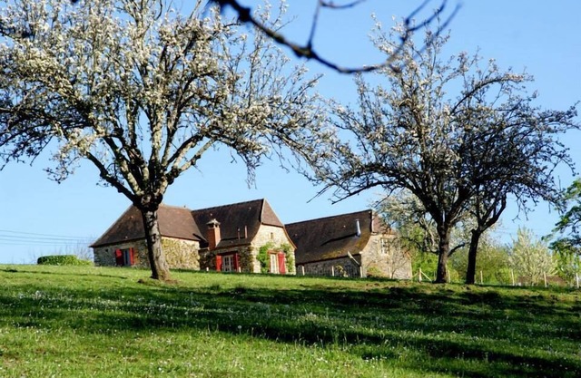 Charmantes Ferienhaus, privater türkisfarbener Pool, PLAZAC-prox. Schätze des Périgord
