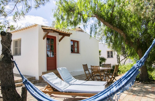 Charmantes Cottage mit eigener Terrasse und Gemeinschaftspool