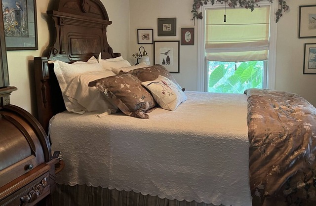 Charming Country Cottage - Amazingly Relaxing, Comforting