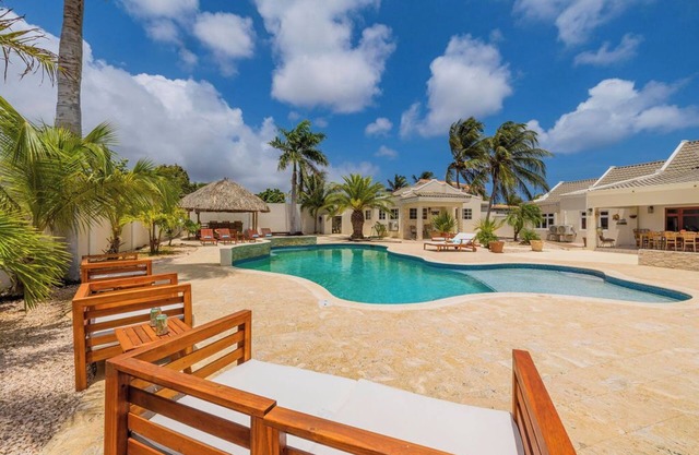 Charming Cunucu Home ~ Pvt Pool ~ Outdoor Kitchen