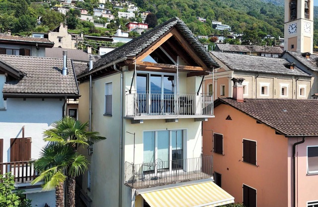 Charmante Duplexwohnung mit herrlicher Panoramasicht in Zweifamilienhaus