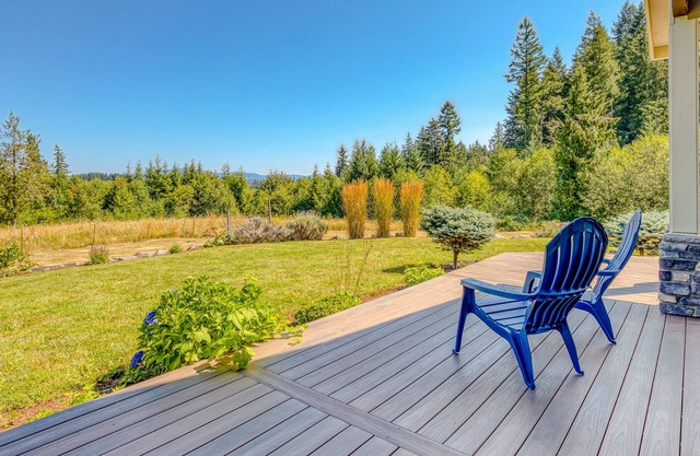 Charming dog-friendly home with mountain view, fireplace, & washer/dryer